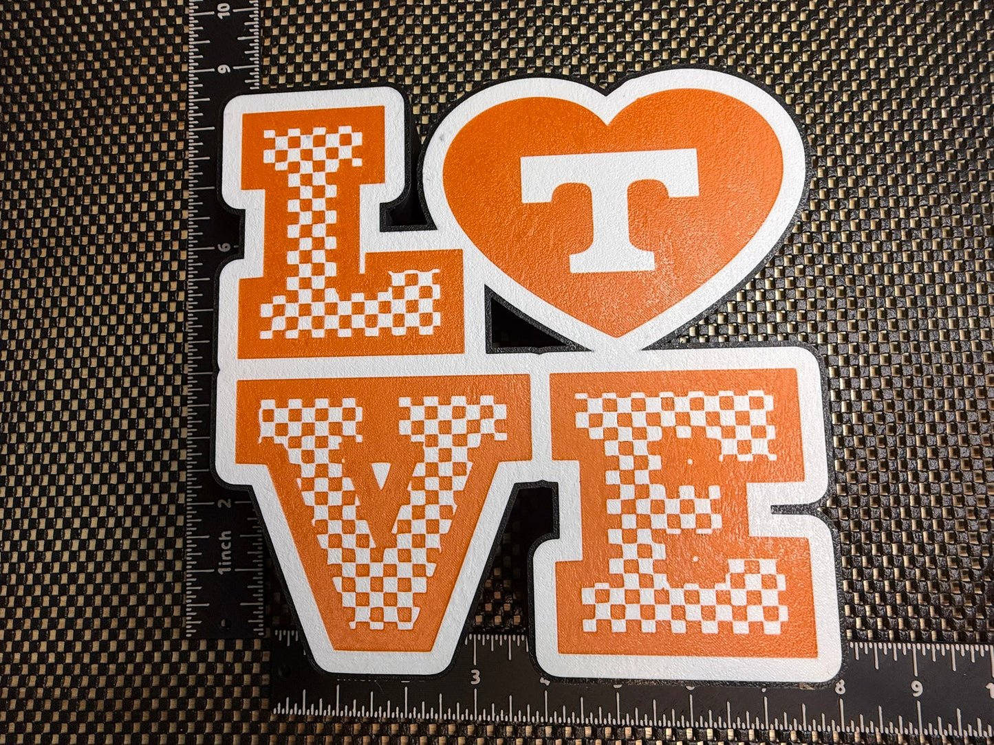 LOVE Sign with Orange "T" Heart: 3D-Printed Tennessee Vols Decor