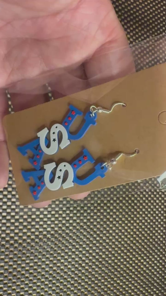 Dazzling USA Dangle Earrings: Show Your American Pride